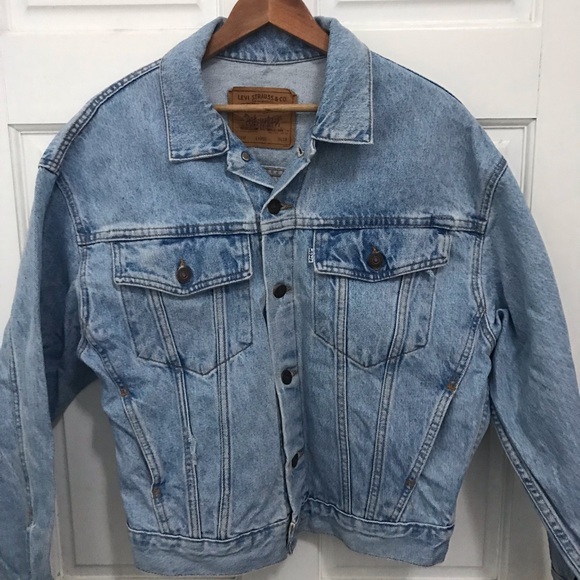 Levi’s denim jacket. White tag. Womens size L.